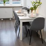 Moderne Im Stadtzentrum Lägenhet *