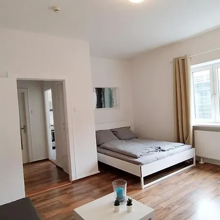 Moderne Im Stadtzentrum *