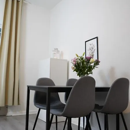 Moderne Im Stadtzentrum *